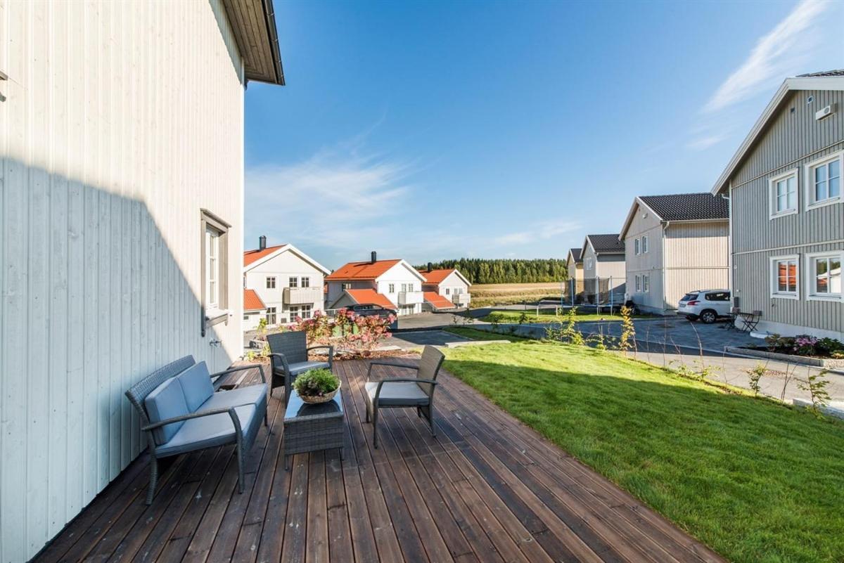 Villa Relax - Near Lillestrom, Ahus, Oslomet - Kjeller, Strommen, Lorenskog And Oslo Lillestrøm Exterior foto